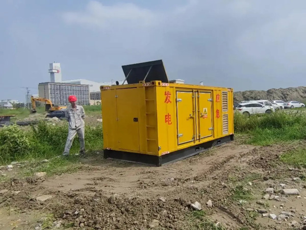 海城200KW柴油发电机机组每小时的油耗量受哪些因素影响？