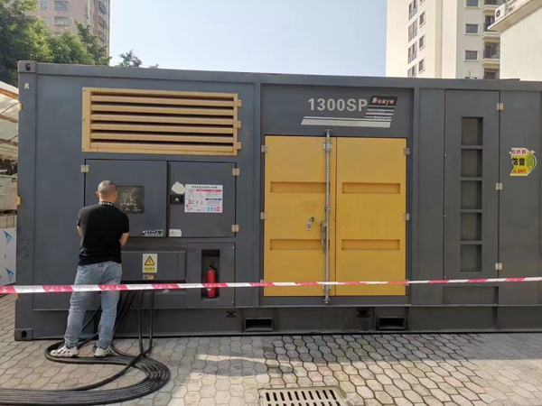 海城500KW发电机组冬季应该配多大的启动电瓶？
